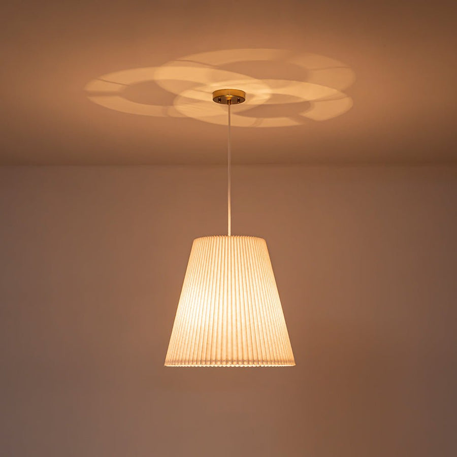 Farmhouze Light - Modern Pleated Linen Tapered Drum Lantern Pendant Light - Chandelier - 17.7 in - 